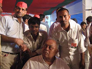 वैश्विक विभूतियों के साथ